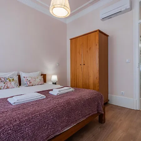 Apartamento Moderno Com Terraco Lisbon Exterior photo